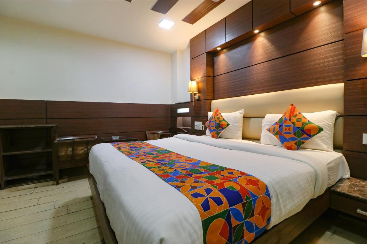 Fabhotel Admire Suites Yeni Delhi Dış mekan fotoğraf