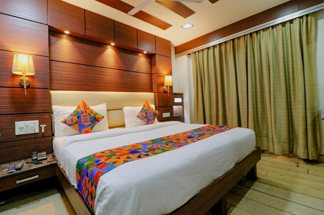 Fabhotel Admire Suites Yeni Delhi Dış mekan fotoğraf