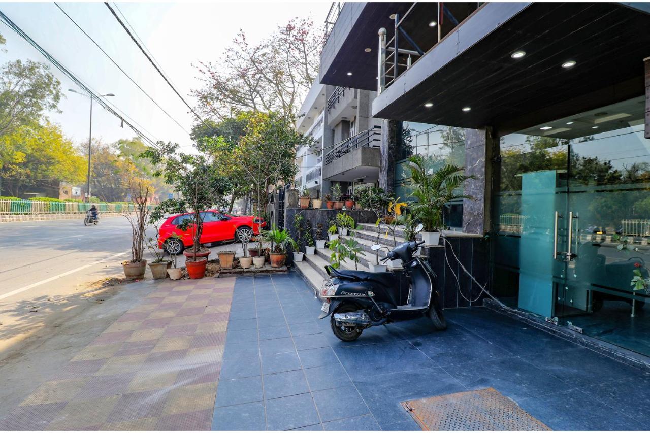 Fabhotel Admire Suites Yeni Delhi Dış mekan fotoğraf