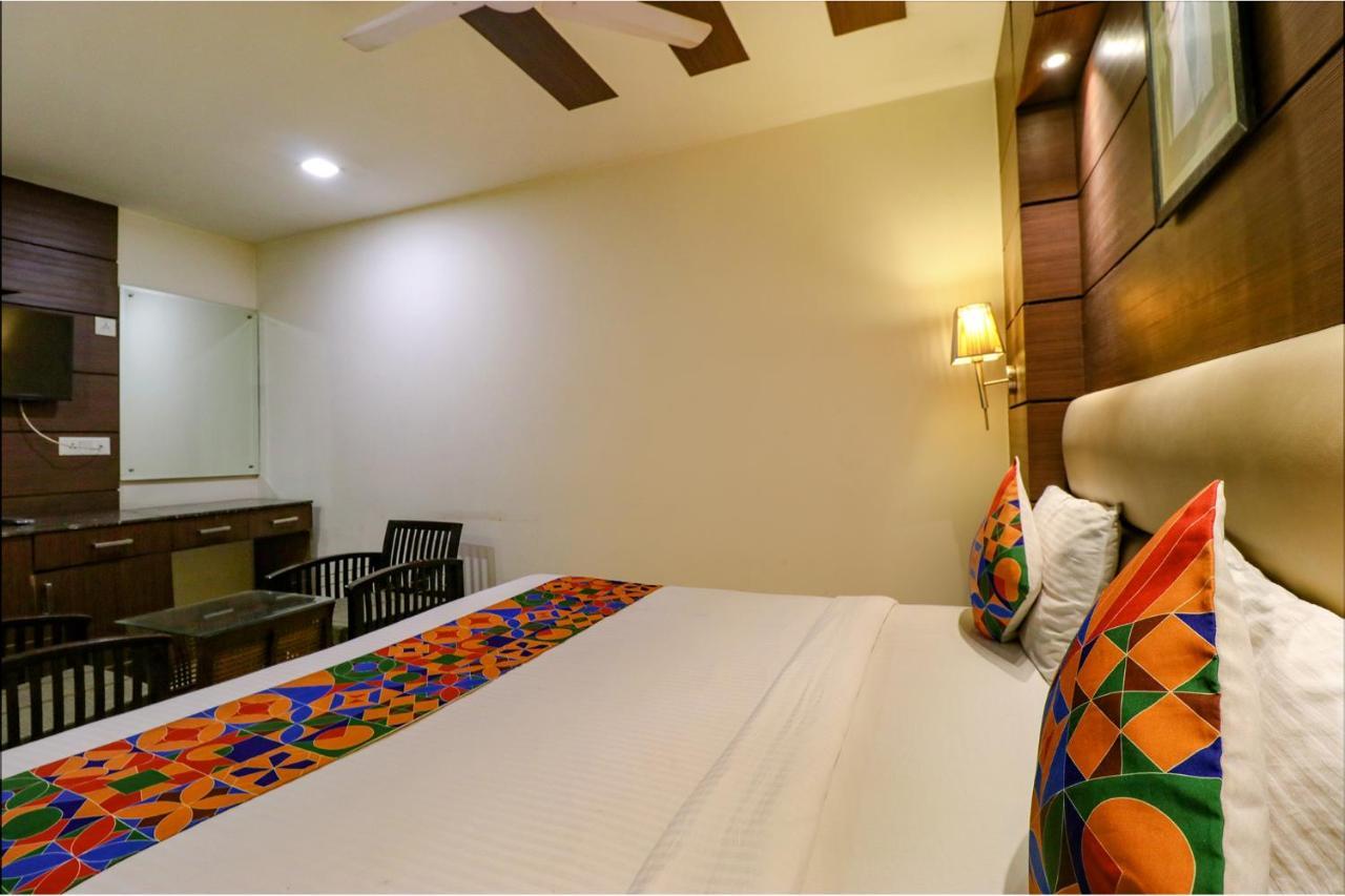 Fabhotel Admire Suites Yeni Delhi Dış mekan fotoğraf