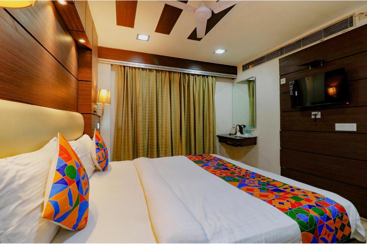 Fabhotel Admire Suites Yeni Delhi Dış mekan fotoğraf