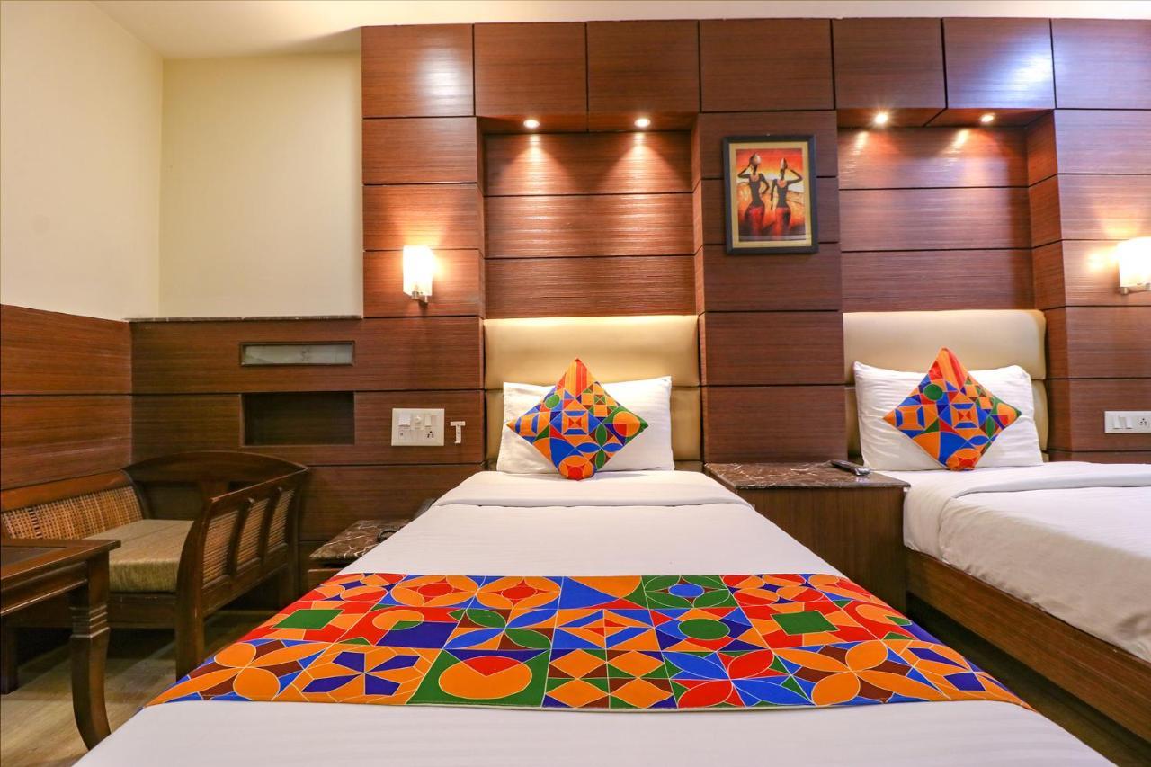 Fabhotel Admire Suites Yeni Delhi Dış mekan fotoğraf