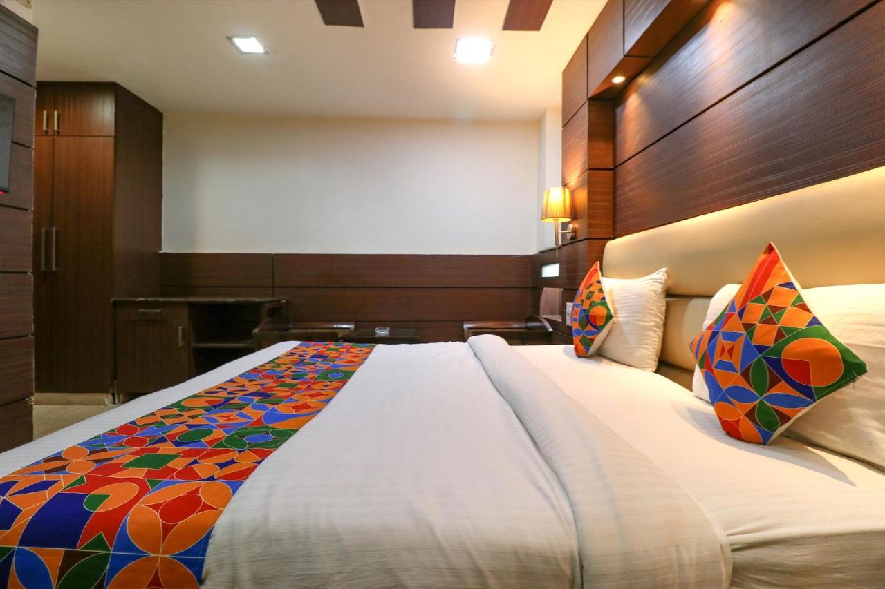 Fabhotel Admire Suites Yeni Delhi Dış mekan fotoğraf
