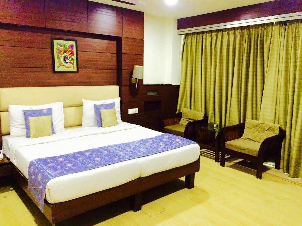 Fabhotel Admire Suites Yeni Delhi Dış mekan fotoğraf