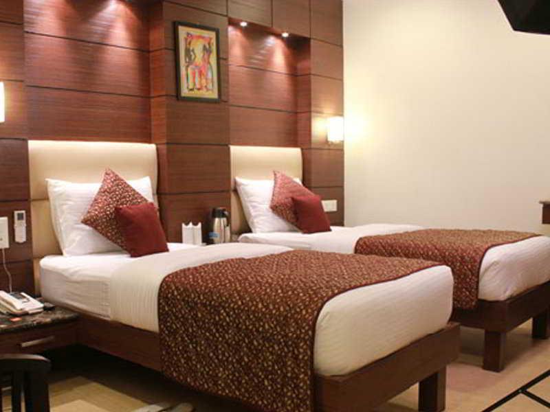 Fabhotel Admire Suites Yeni Delhi Dış mekan fotoğraf